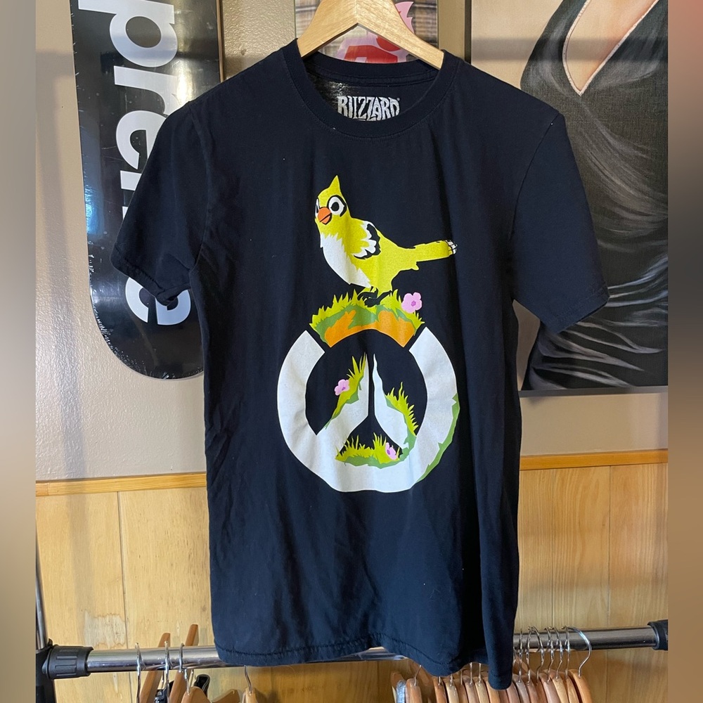 Overwatch Ganymede Bird Black Shirt, (Small) Thinkgeek Blizzard